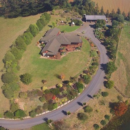 בומביי Beaver Farm House מראה חיצוני תמונה
